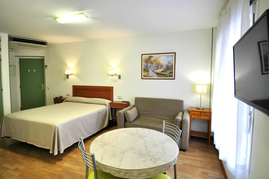 Hotel Apartamentos Aralso Σεγκόβια Εξωτερικό φωτογραφία